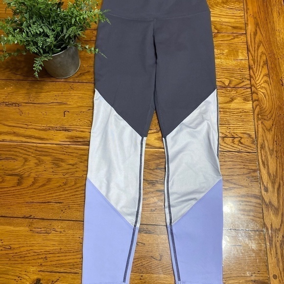 fabletics High-Waisted Printed PowerHold Legging S - Picture 10 of 10